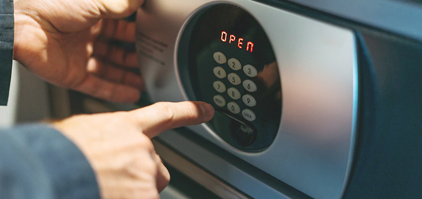 Cash Safe Openers in Rancho San Diego, California